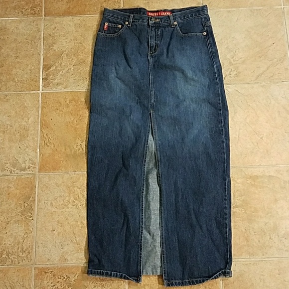 Guess Dresses & Skirts - GUESS Jeans Denim Skirt. Size 30.